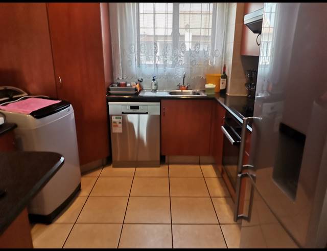 2 BEDROOM APARTMENT FOR SALE IN SONNEVELD